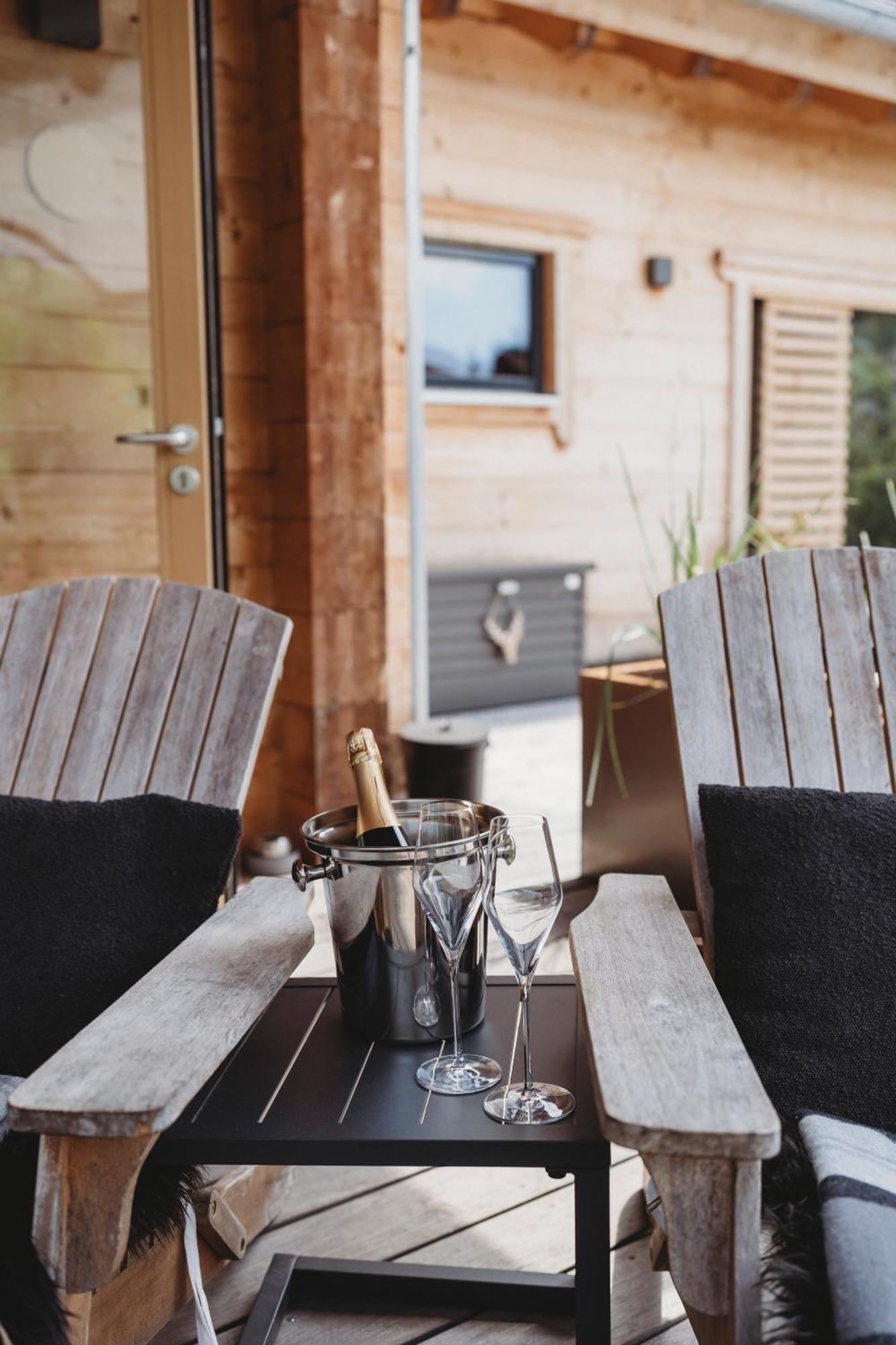 Lieblingsort - Schwarzwald Chalet Lodges Neuenweg Exteriör bild