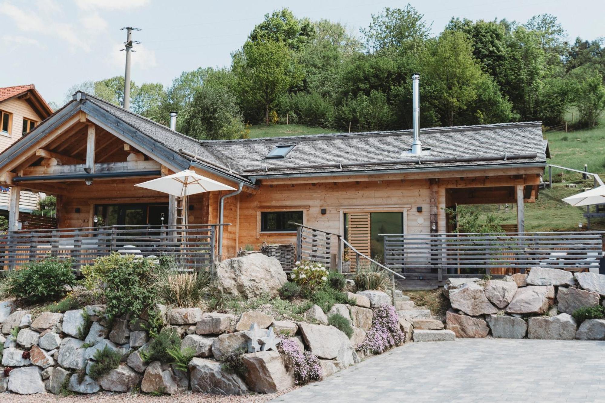 Lieblingsort - Schwarzwald Chalet Lodges Neuenweg Exteriör bild